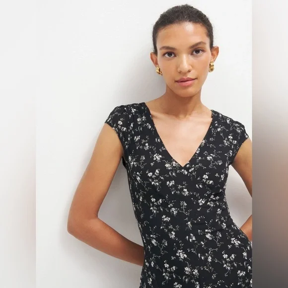 NWT Reformation Baden Dress in Lucien Black Floral |  size 2 - Picture 6 of 11